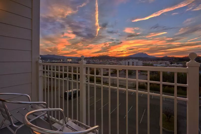 マウンテンビュースイート, Holiday Inn Express And Suites Pigeon Forge Sevierville By Ihg