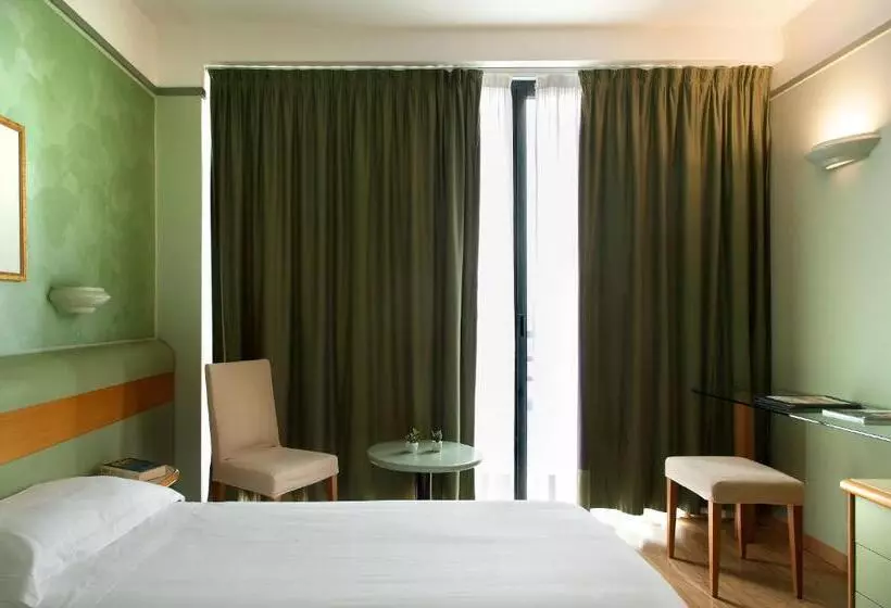 バルコニー付きスタンダードルーム, Best Western Hotel Leonardo Da Vinci