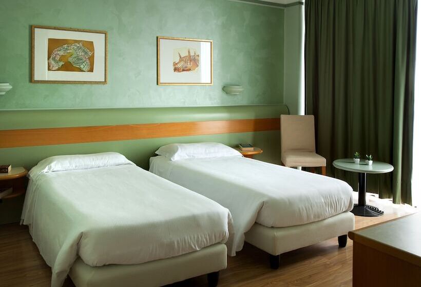 غرفة قياسية مزوَّدة بشُرفة, Best Western Hotel Leonardo Da Vinci