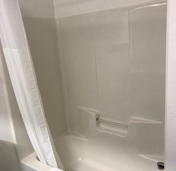 غرفة إقتصادية, Pensacola