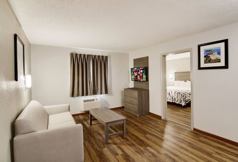 스위트, Red Roof Inn & Suites Pensacola  Nas Corry