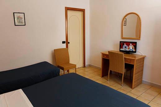 غرفة قياسية ثلاثية مزودة بشرفة, La Darsena