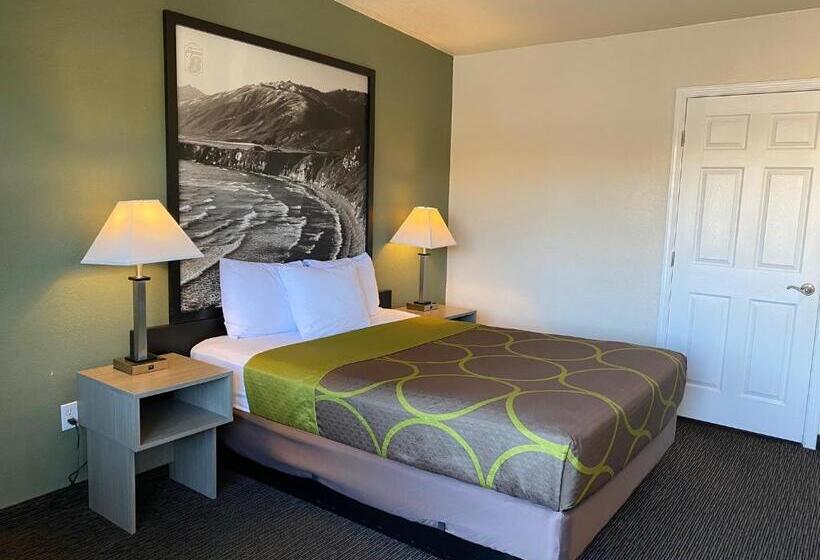 غرفة قياسية, Super 8 By Wyndham Monterey