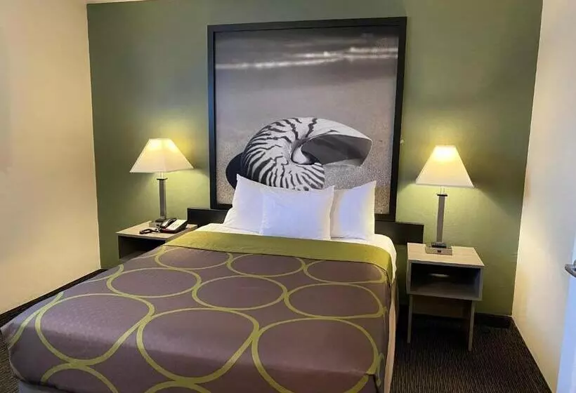 デラックスルーム, Super 8 By Wyndham Monterey