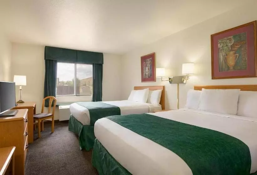 اتاق استاندارد با 2 تخت دوبل, Travelodge By Wyndham Alpine