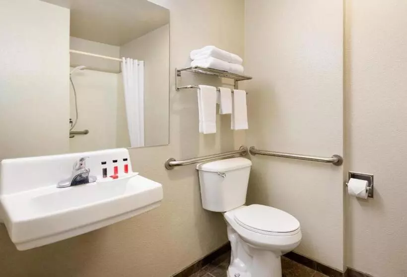 اتاق استاندارد با تخت بزرگ, Travelodge By Wyndham Alpine