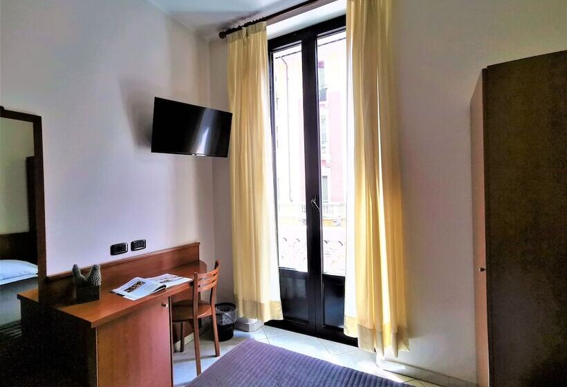 اتاق استاندارد یک نفره, Venini