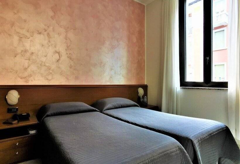 اتاق استاندارد, Venini