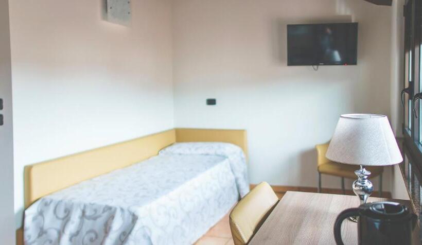 اتاق سوپریور, Venini