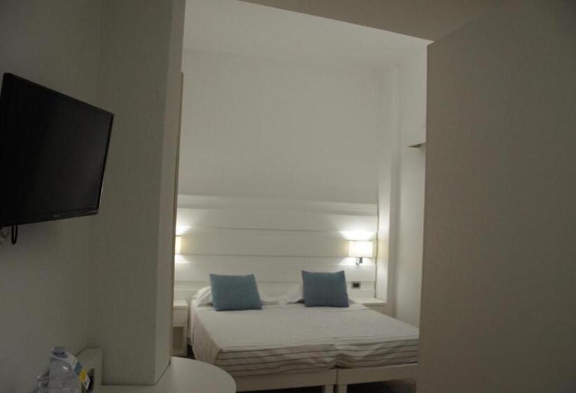 Номер Стандарт Трехместный, Sunshine Hotel & Spa