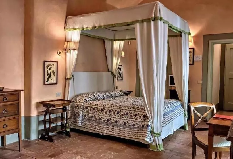 Juniorsviitti, Villa Il Poggiale Dimora Storica