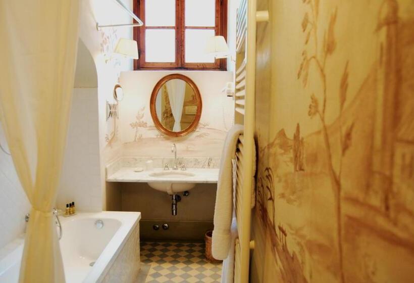 جناح جونيور ديلوكس, Villa Il Poggiale Dimora Storica