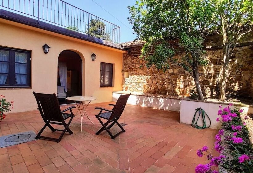 جناح جونيور, Villa Il Poggiale Dimora Storica