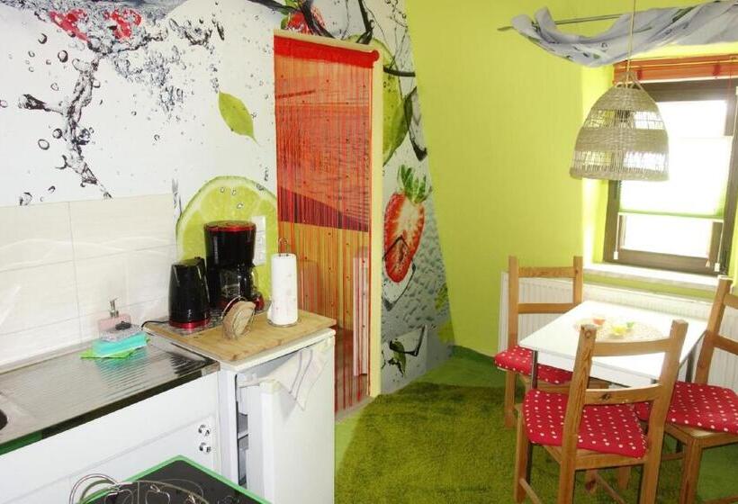 침실 1개 아파트, Pension Liebert