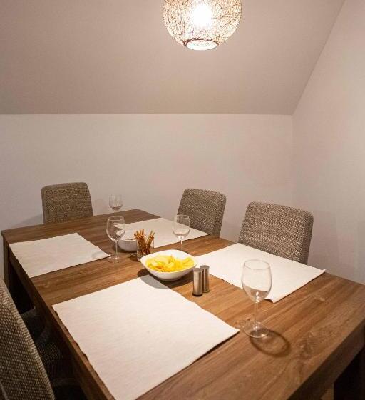 ２ベッドルームアパートメント, Apartmány U Solišů