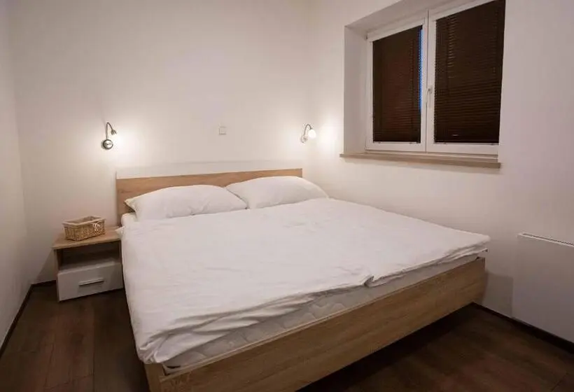 １ベッドルームアパートメント, Apartmány U Solišů