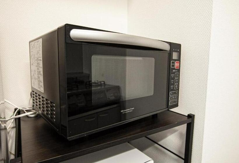 חדר משפחתי, Sapporo Hills