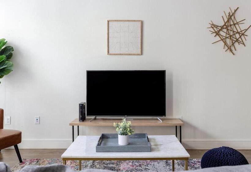 Апартаменты 2 Спальни, Kasa Greenville Dallas