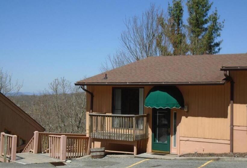 شقة 3 غرف, Cedar Village Condominiums