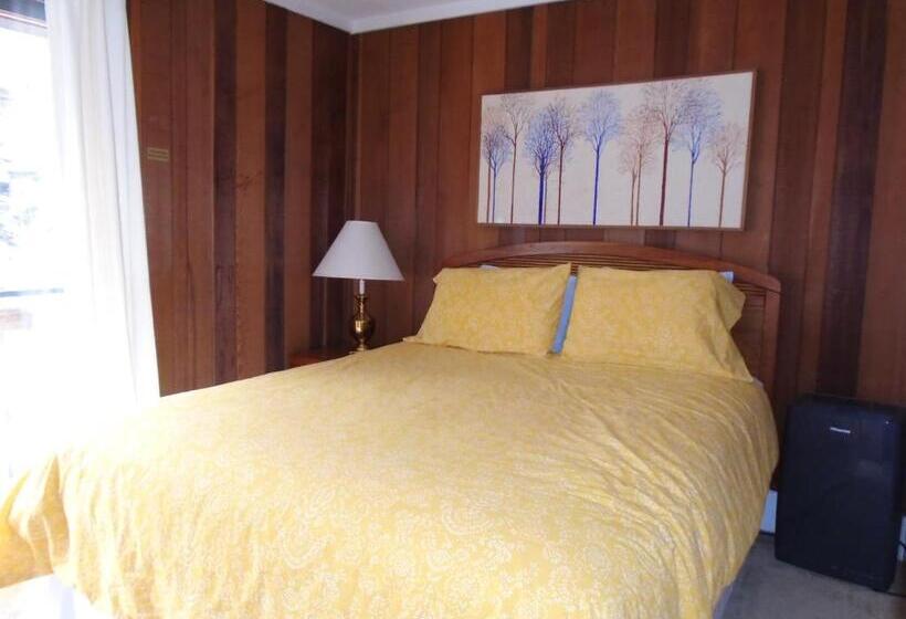 شقة 3 غرف, Cedar Village Condominiums