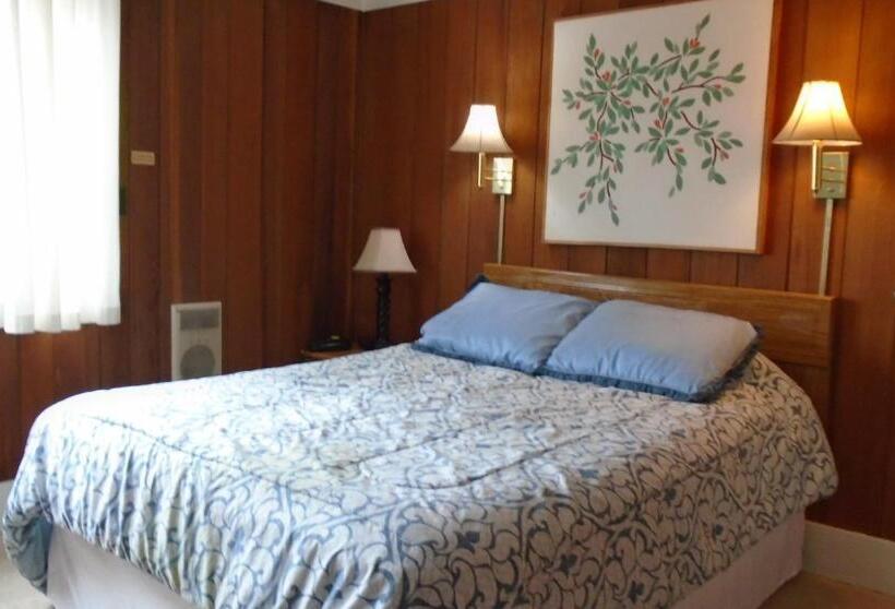 شقة 3 غرف, Cedar Village Condominiums