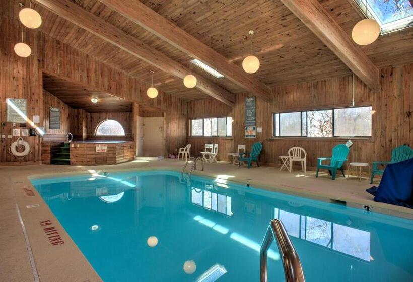 شقة 3 غرف, Cedar Village Condominiums