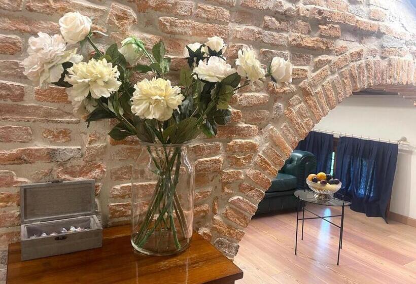 Полулюкс, Albaspina Bioagriturismo