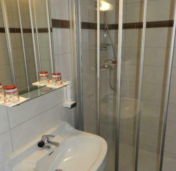 חדר סטנדרט, Locus Malontina