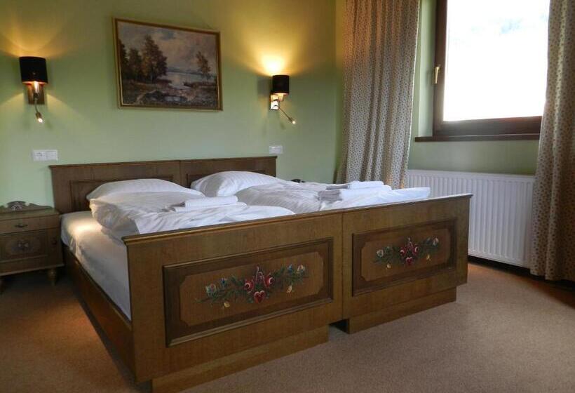 חדר אקונומי, Locus Malontina