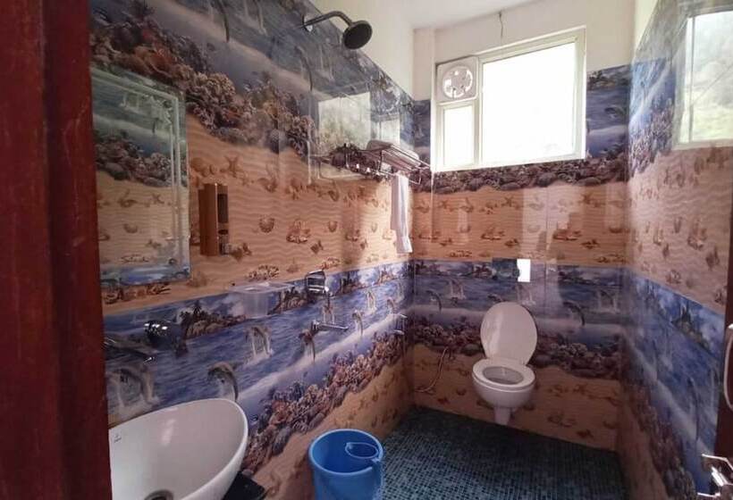 Номер Deluxe, Sunny Pines Resort