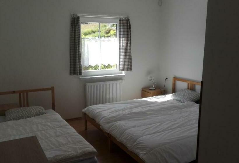 低层单卧公寓, Penzion Kabourek