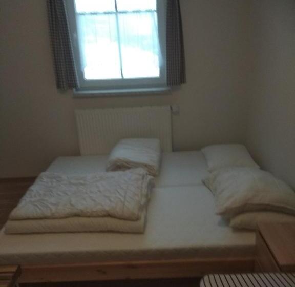 标准工作室, Penzion Kabourek