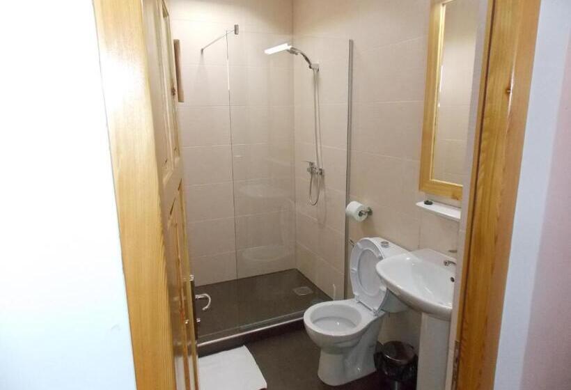 חדר סטנדרט, Pensiunea Izbucul Tauz