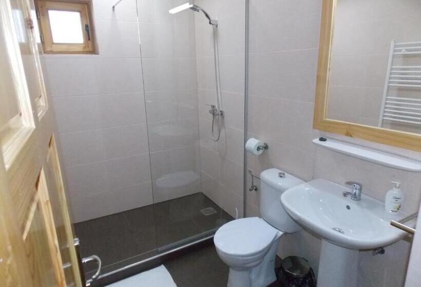 חדר סטנדרט, Pensiunea Izbucul Tauz