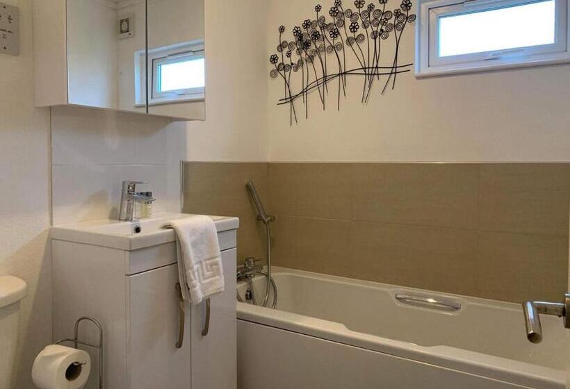 Дом 4 Спальни, Praa Sands Holiday Park