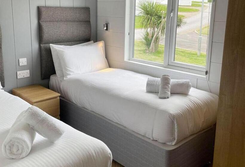 Дом 4 Спальни, Praa Sands Holiday Park