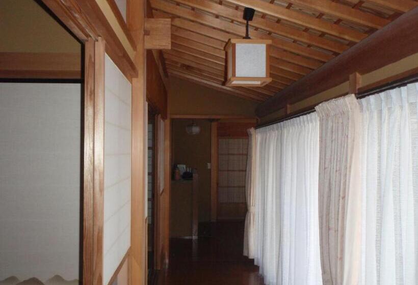 חדר סטנדרט לארבעה, Guest House Warabi