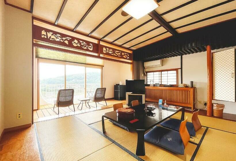 חדר סטנדרט נוף לאגם, Kameyama Onsen