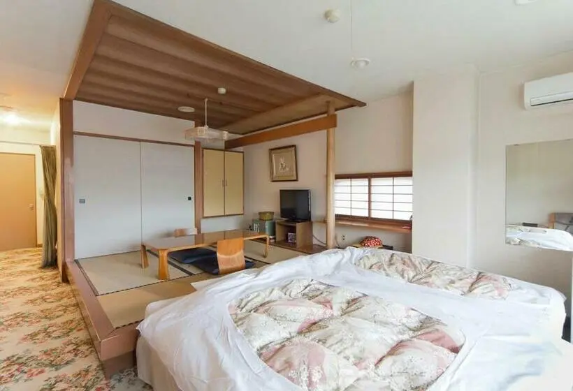 スタンダード４人部屋, Kameyama Onsen