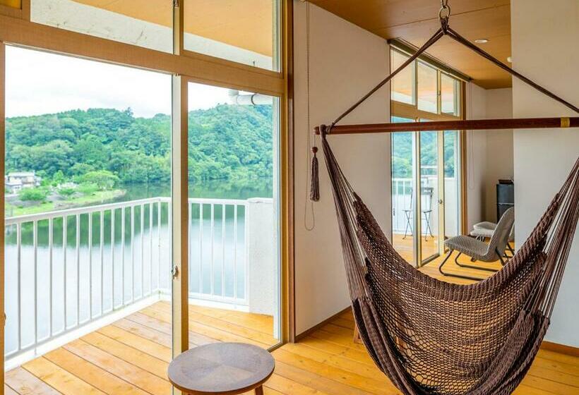 Suite with lake view, Kameyama Onsen