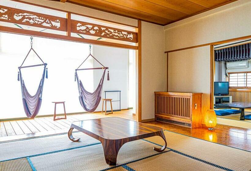 Suite with lake view, Kameyama Onsen