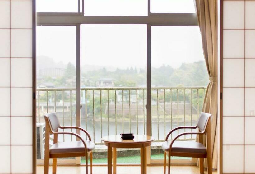 חדר משפחתי נוף לגינה, Kameyama Onsen