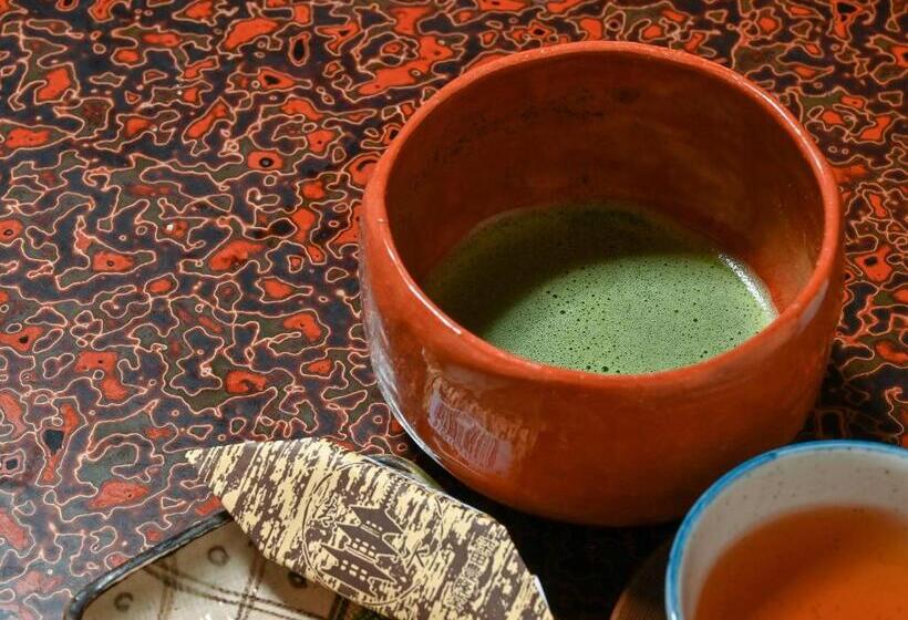 חדר סטנדרט לארבעה, Shokinkan