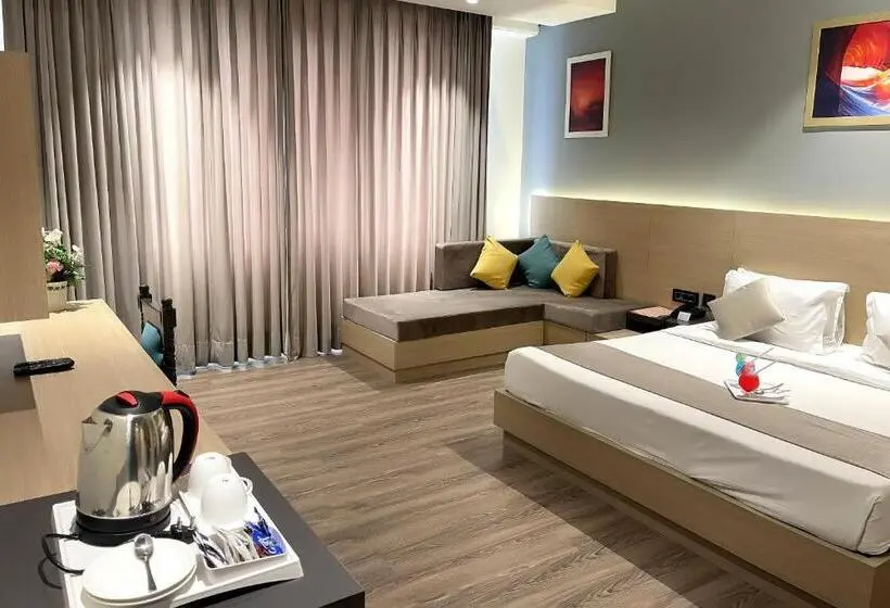 デラックストリプルルーム, Classic Residency