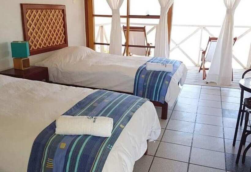 اتاق خانوادگی, Delfines De Chicama