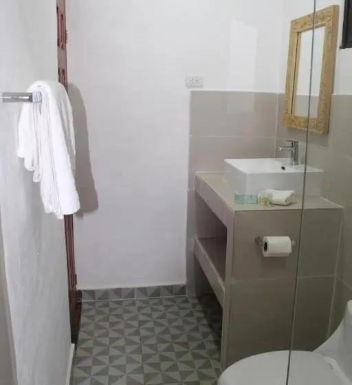 اتاق لوکس, Olas Permanentes El Zonte