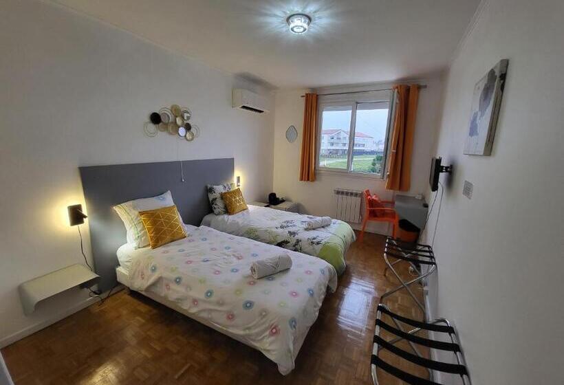 חדר לארבעה סטנדרטי עם נוף לגינה, Maison Venitia