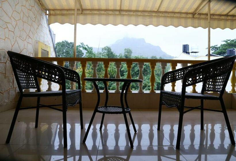 Апартаменты Superior 1 Спальня, Panoramic Resort Karnala   Panvel