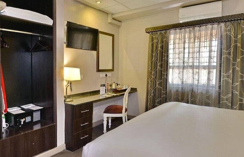 디럭스 룸, Anew Hotel Hatfield Pretoria