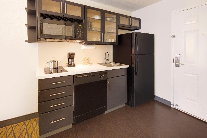 스위트 킹사이즈 침대, Candlewood Suites Rogers Bentonville, An Ihg